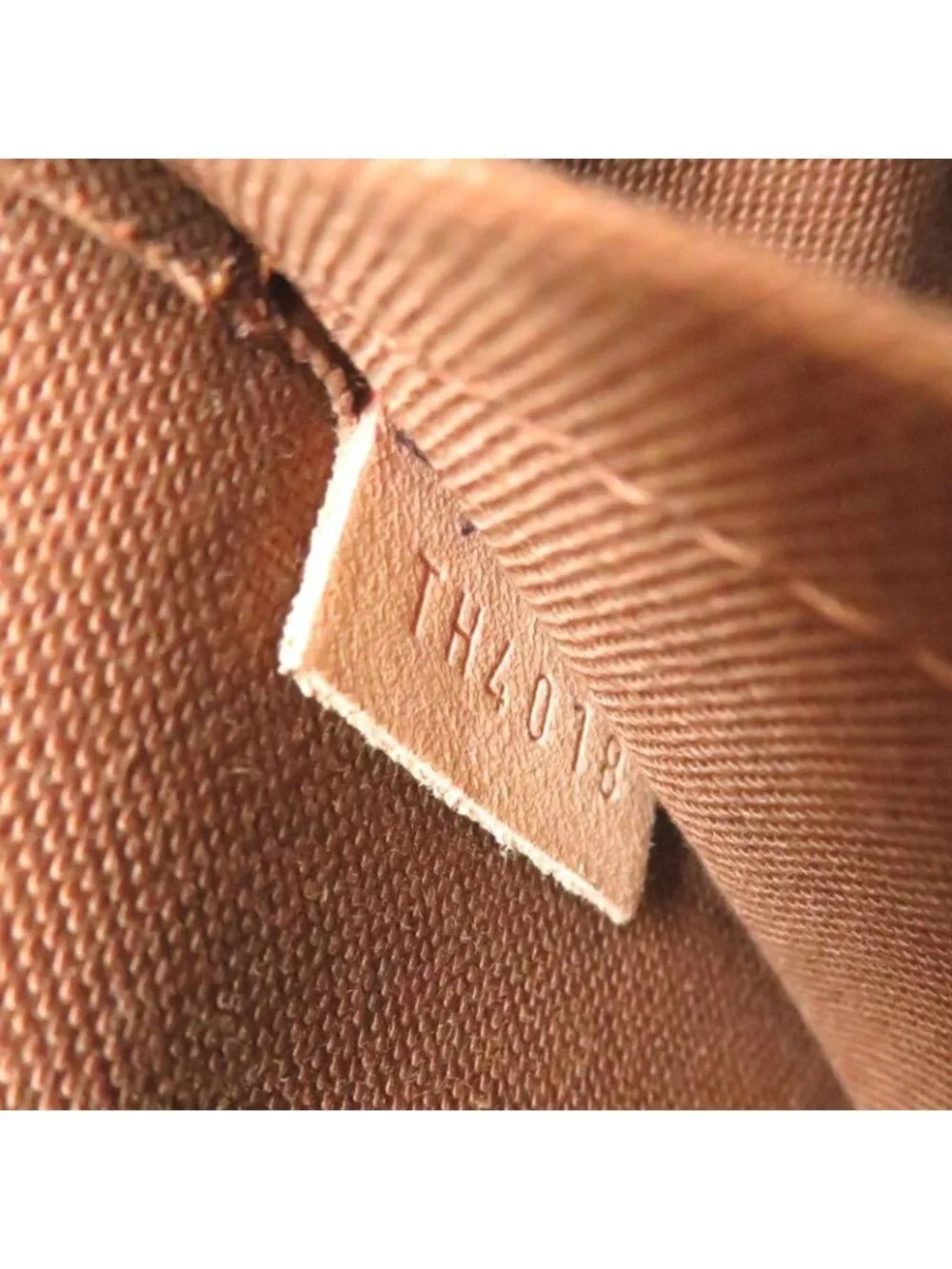 Louis Vuitton Shoulder Bag